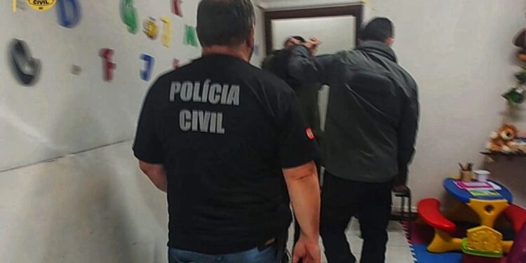 Adolescente que estuprava gêmeas de sete anos é apreendido em Jaraguá do Sul