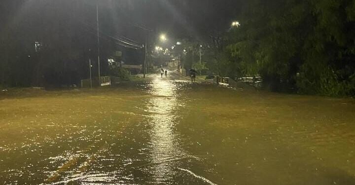 Rio do Sul, no Alto Vale do Itajaí, enfrenta terceira enchente do ano