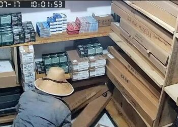 Grupo invade clube de tiro, rende funcionários e foge levando armas no Norte de SC