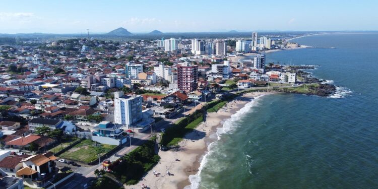 [Áudio] MP apura crime após homem afirmar que Barra Velha só elege mulher “com a calcinha no joelho”