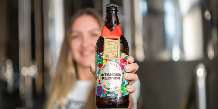 Cerveja Stannis é a mais premiada do Brasil no World Beer Awards 2024