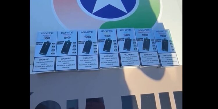 [Vídeo] PM localiza dez embalagens de cigarros eletrônicos em Jaraguá do Sul