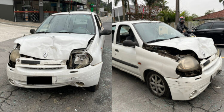 [Vídeo e fotos] Duas mulheres ficam feridas após acidente entre dois carros em Jaraguá do Sul