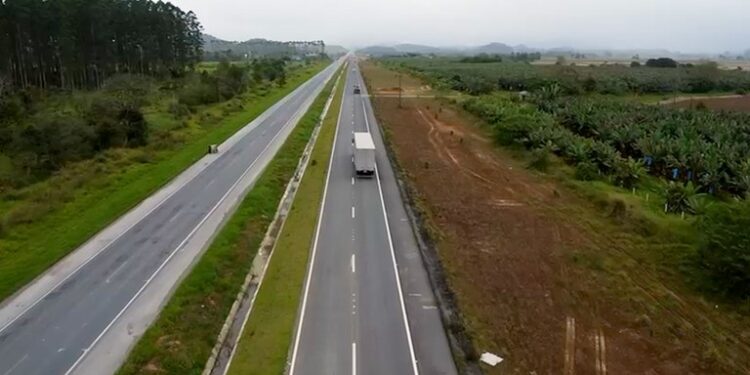 DNIT entrega mais 2,6 quilômetros da duplicação na BR-280 entre Araquari e Guaramirim