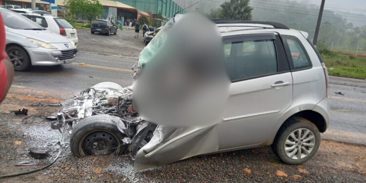 [Fotos] Homem morre em grave acidente na BR-280, em Jaraguá do Sul
