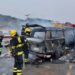 Kombi fica totalmente destruída após incêndio em Guaramirim