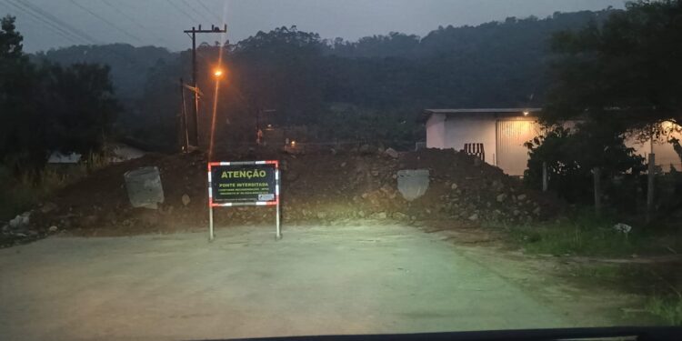 Ponte de Massaranduba é interditada após recomendação do MP