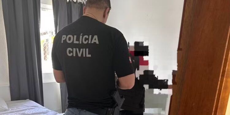 Conselheiro tutelar é preso suspeito de abusos sexuais contra enteada de 15 anos em SC