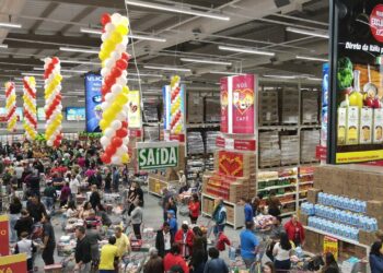 Fort Atacadista celebra 25 anos com promoções imperdíveis até o fim de outubro