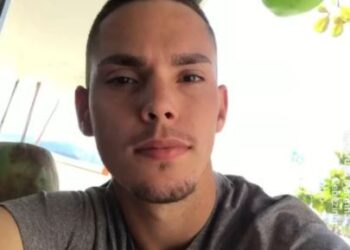 Jovem morre em acidente entre três veículos na BR-470, em SC