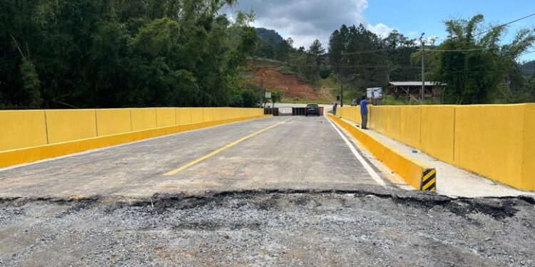 Ponte da Trindade será entregue após adequação de cabeceira