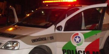 Bandidos armados invadem casa e amarram família em Blumenau