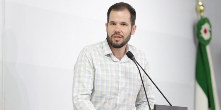 Vereador jaraguaense propõe Projeto de Lei que proíbe nomeação de condenados por violência na Prefeitura