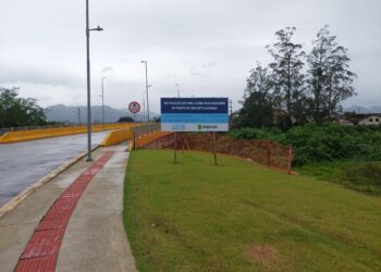 [Jaraguá] Ponte da Menegotti passa por obras de instalação de redes de água e esgoto