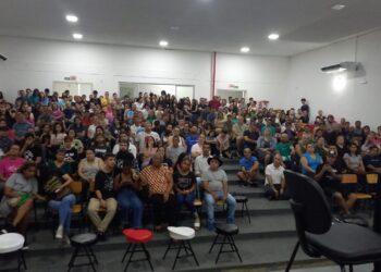 Comunidade e pais vão cobrar Governo do Estado após Colégio Militar se instalar definitivamente na Escola Darci Franke Welk, em Jaraguá