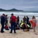 Homem morre e criança desaparece na praia de Bombinhas