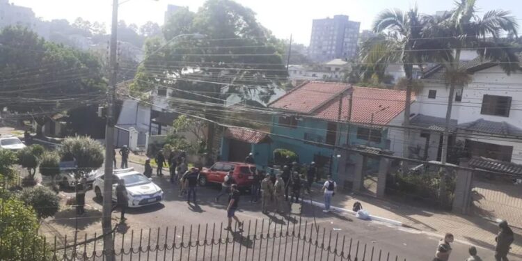 Atirador mata pai, irmão e policial no Rio Grande do Sul