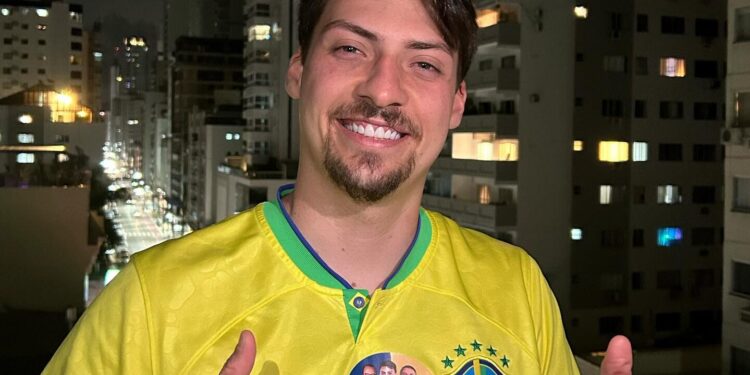 Filho de Bolsonaro, Jair Renan é o vereador mais votado em Balneário Camboriú
