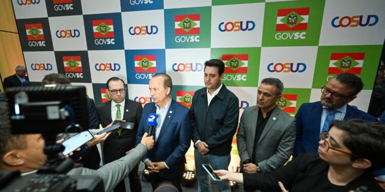 Paraná pagará royalties do petróleo para Santa Catarina em obras de infraestrutura