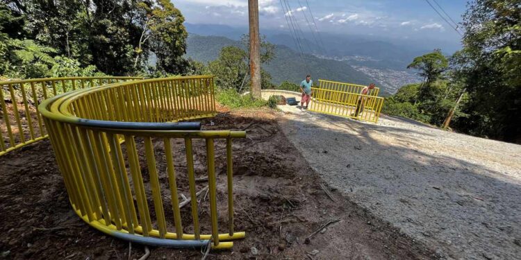 Grades de proteção estão sendo instaladas no Morro Boa Vista, em Jaraguá do Sul
