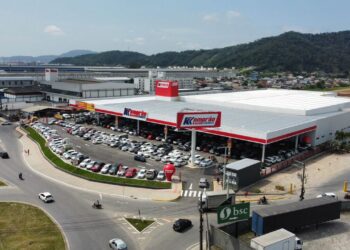 Grupo Koch amplia modelos de contratação para atrair mão de obra em Santa Catarina