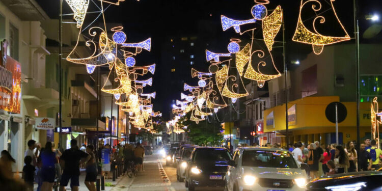 Acendimento das luzes de Natal em Jaraguá do Sul acontece nesta terça-feira (19)