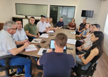 Estruturação do plano de ação é o foco da transição de governo de Adriano Zimmermann e Dênis Lunelli