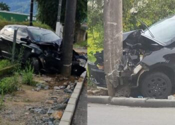 Três pessoas ficam feridas após carro colidir no poste em Jaraguá do Sul