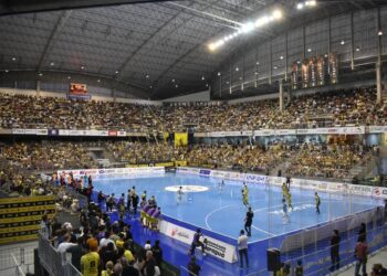[Vídeo] Jaraguá Futsal vence Carlos Barbosa e está na semifinal da Liga Nacional de Futsal