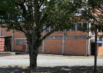 Jovem esfaqueada por colega de trabalho permanece na UTI em Jaraguá do Sul