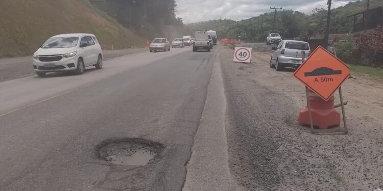 [Vídeo] Morador aciona MP e pede manutenção urgente da SC-108