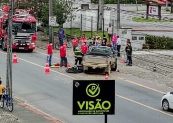 Motociclista tem diversos ferimentos após acidente em Jaraguá do Sul