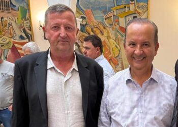 Prefeito eleito de Massaranduba se encontra com governador