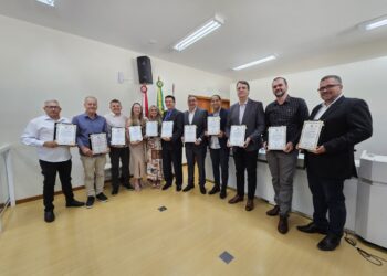 Prefeito, vice e vereadores de Guaramirim são diplomados