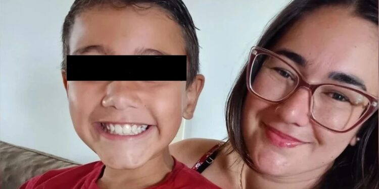 Crime chocante: Mãe e filho são mortos a facadas em SC