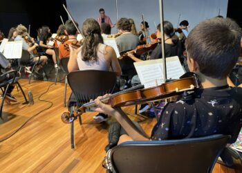 Femuskinho estimula a prática da música entre as crianças