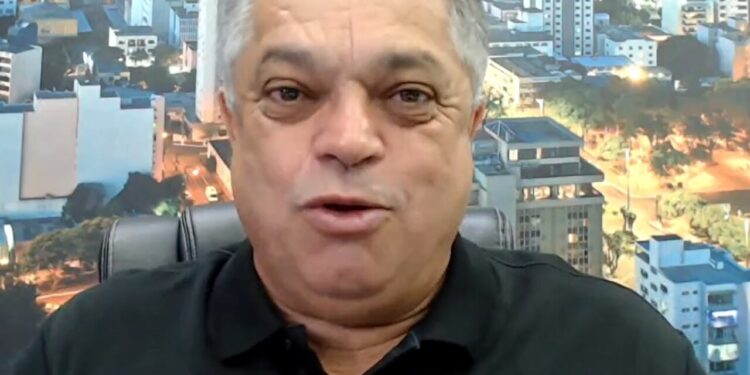 [Vídeo] Prefeito João Rodrigues fala sobre candidatura ao Governo do Estado e avalia gestão Jorginho: “Razoável”