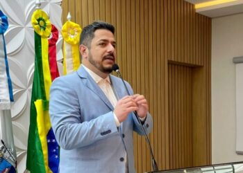 Prefeito de Penha declara calamidade pública financeira e anuncia medidas