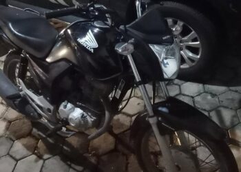 PM recupera moto furtada e prende homem em Jaraguá do Sul