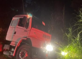 Caminhão furtado é recuperado após perseguição policial em Jaraguá do Sul