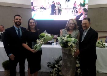 Prefeito, vice e vereadores tomam posse e Alaor Duarte é eleito presidente da Câmara de Corupá