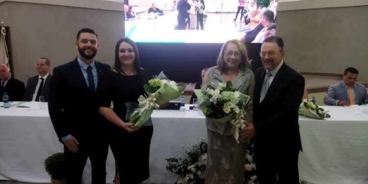 Prefeito, vice e vereadores tomam posse e Alaor Duarte é eleito presidente da Câmara de Corupá