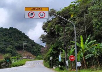 Acesso pelo Rio Molha tem limite de comprimento e peso para caminhões