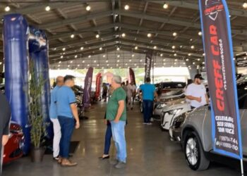 Mercado de carros seminovos bate recorde em 2024