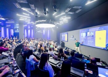 Empresa jaraguaense leva inteligência artificial ao cotidiano corporativo de empresas de todo o Brasil