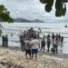 Avião não consegue pousar e explode em praia de Ubatuba