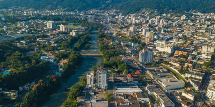 Carnês do IPTU começam a ser entregues em fevereiro