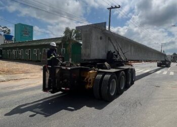 Inicia o transporte das vigas para a ‘Ponte do Brasão’, em Jaraguá do Sul