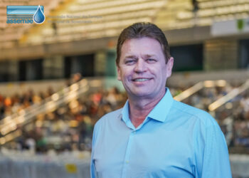 Onésimo Sell assume presidência da Assemae SC com foco na inovação e fortalecimento do saneamento