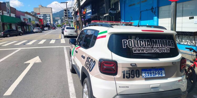 Joalheria é alvo de arrombamento e furto no Centro de Jaraguá do Sul